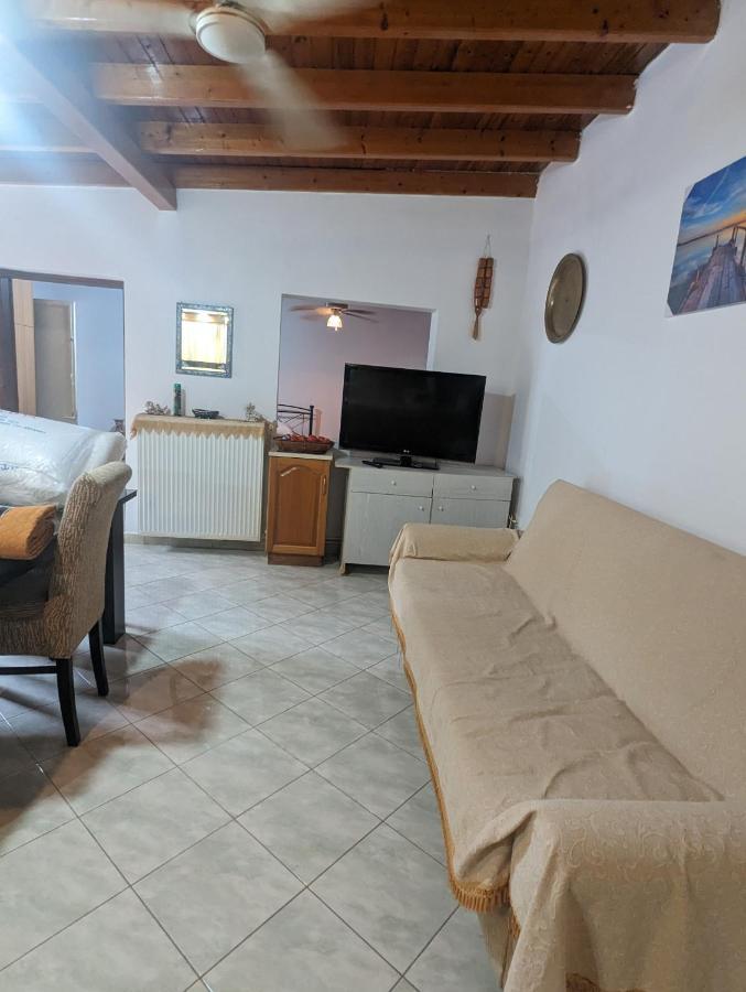 Λευτέρης Villa Isthmia Luaran gambar