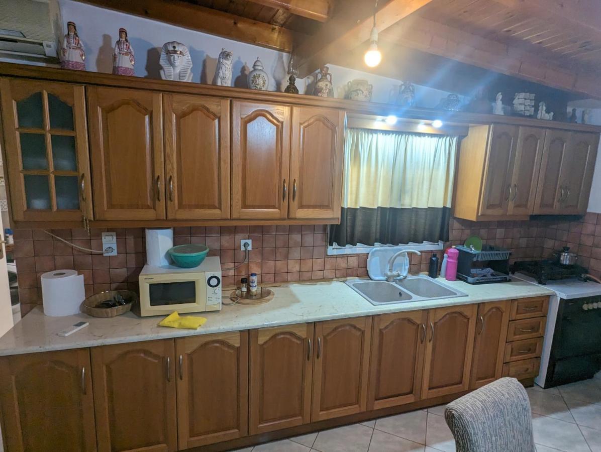Λευτέρης Villa Isthmia Luaran gambar